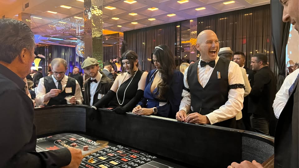 Professional Casino Table Setup